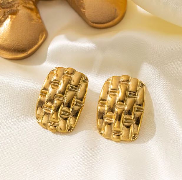 Three Plated Stud