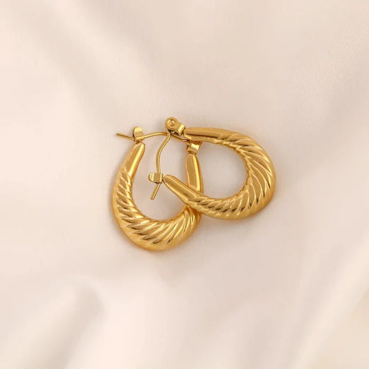 Gold Plated Wings Circle Bali