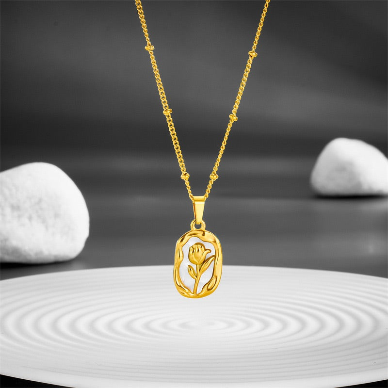 Vintage Rose Necklace