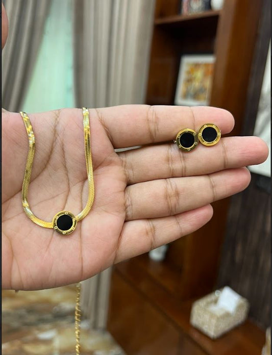 Roman Set With Snake Necklace