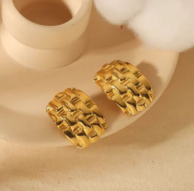 Earings