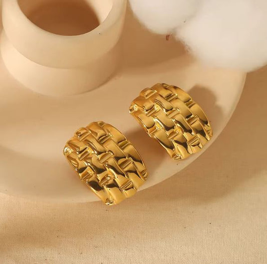 Three Plated Stud